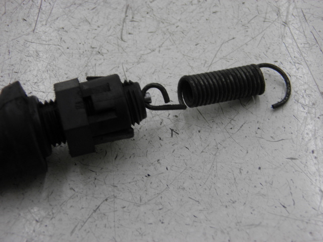 photo de LUZ FRENO INTERRUPTOR TRASERA YAMAHA FZ6 N FAZER 600 (2004 - 2006)