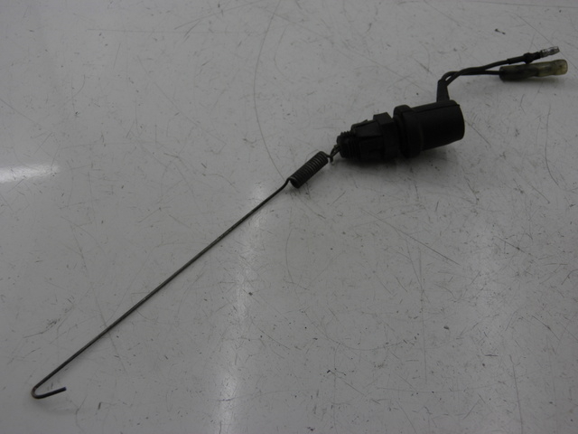 photo de CONTACTOR DE LUZ DE FRENO TRASERO YAMAHA SR 125 (1982 - 2003)