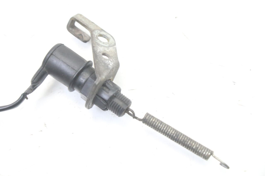 photo de LUZ FRENO INTERRUPTOR TRASERA YAMAHA TZR 50 (2008 - 2016)