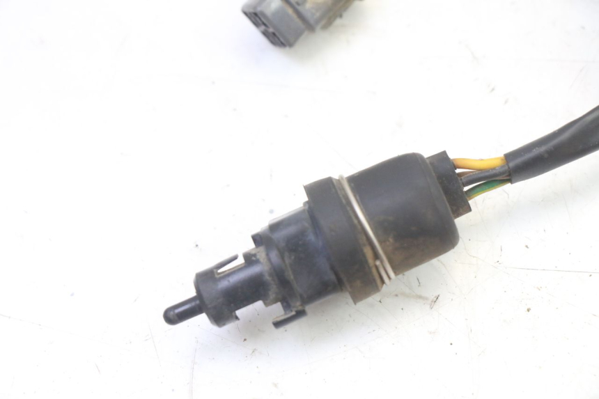 photo de LUZ FRENO INTERRUPTOR TRASERA YAMAHA YFM BRUIN 350 (2003 - 2009)