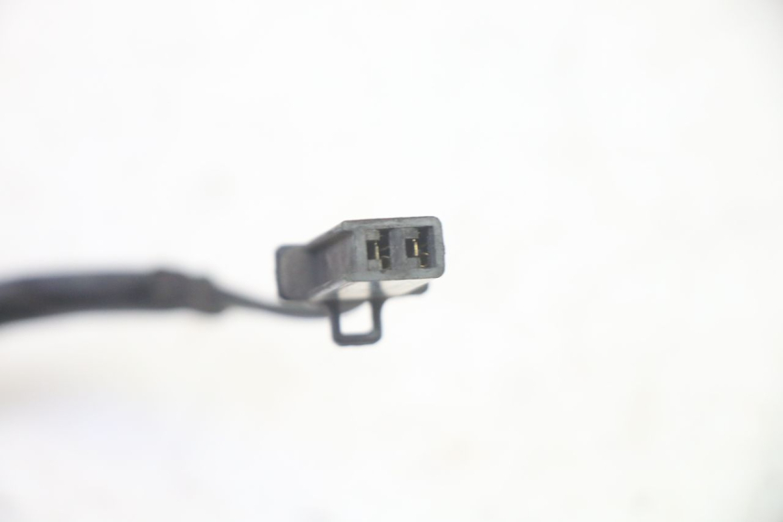 photo de LUZ FRENO INTERRUPTOR TRASERA KYMCO ZING 125 (1997 - 2003) - Otra perspectiva