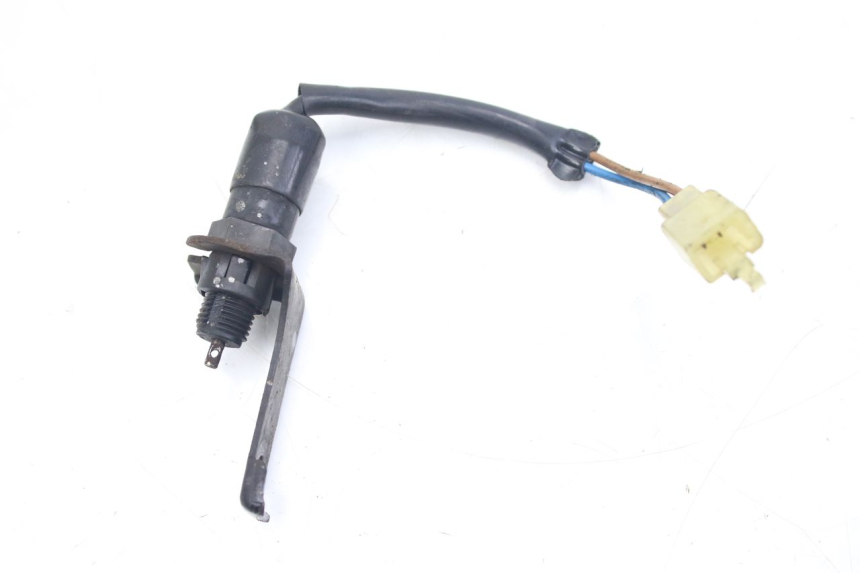 photo de INTERRUPTOR DE LUZ DE FRENO TRASERO KAWASAKI ZZR 600 (1995 - 2004)