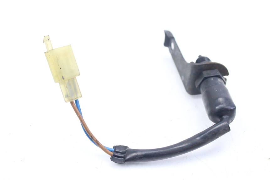 photo de INTERRUPTOR DE LUZ DE FRENO TRASERO KAWASAKI ZZR 600 (1995 - 2004)