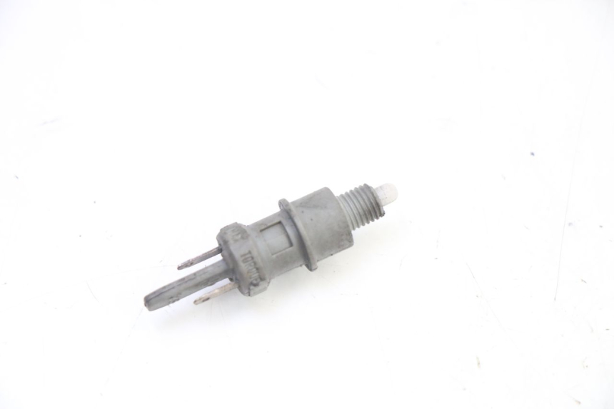photo de LUZ FRENO INTERRUPTOR YAMAHA BW'S 100 (1999 - 2002)
