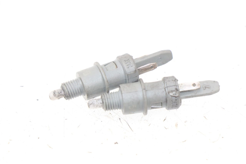 photo de LUZ FRENO INTERRUPTOR PEUGEOT CITYSTAR 50 (2013 - 2017)