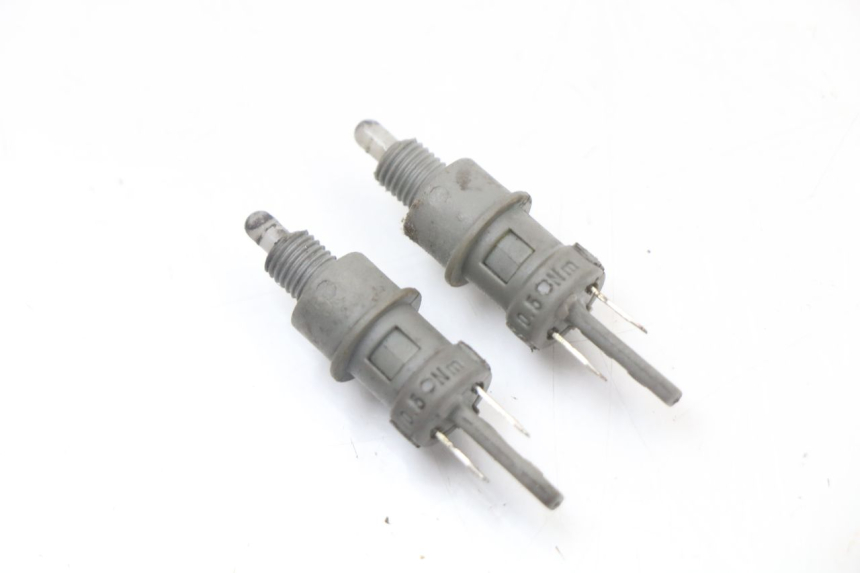 photo de LUZ FRENO INTERRUPTOR PEUGEOT CITYSTAR 50 (2013 - 2017)