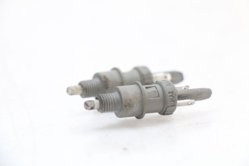 photo de LUZ FRENO INTERRUPTOR PEUGEOT CITYSTAR 50 (2013 - 2017)