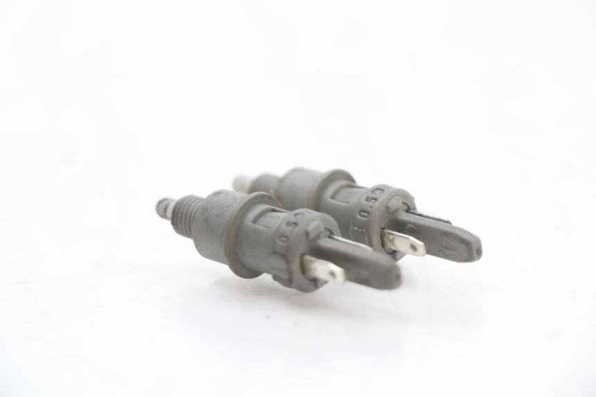 photo de LUZ FRENO INTERRUPTOR PEUGEOT CITYSTAR 50 (2013 - 2017)