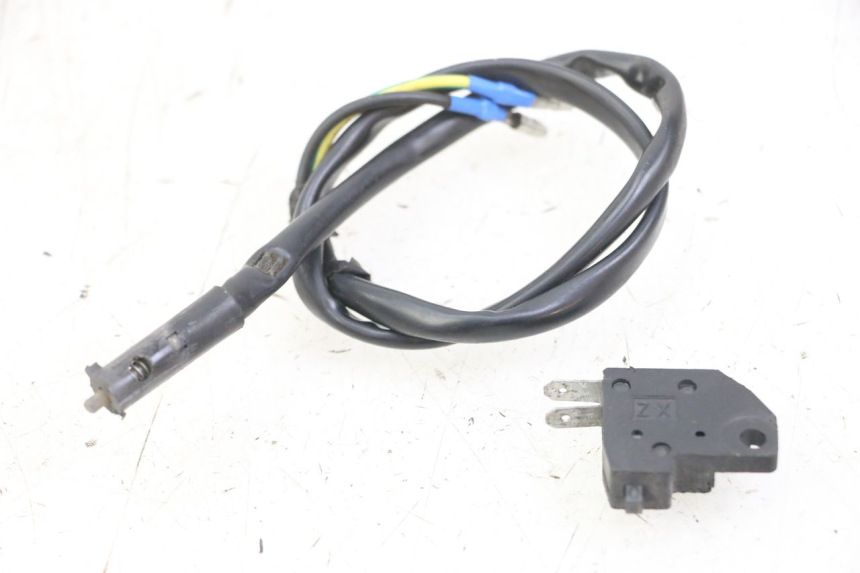 photo de LUZ FRENO INTERRUPTOR DAELIM BESBI 125 (2007 - 2008)