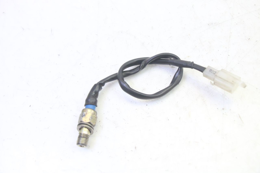 photo de LUZ FRENO INTERRUPTOR DERECHA ADIVA AD3 300 (2014 - 2020)