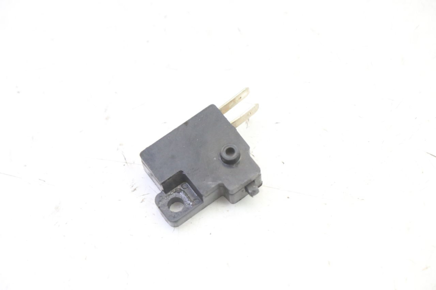 photo de CONTACTOR DE LUZ DE FRENO DERECHO KYMCO AGILITY 4T 50 (2005 - 2018)