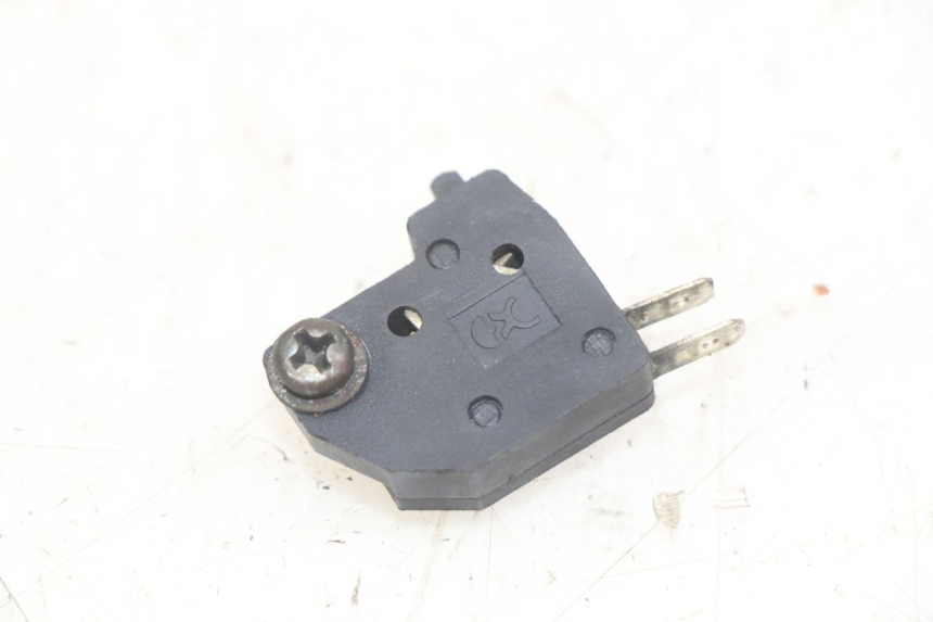 photo de CONTACTOR DE LUZ DE FRENO DERECHO KYMCO AGILITY NAKED RENOUVO 2T 50 (2011 - 2018)