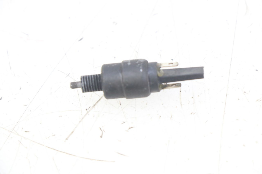 photo de CONTACTOR DE LUZ DE FRENO DERECHO APRILIA ATLANTIC 500 (2002 - 2003)