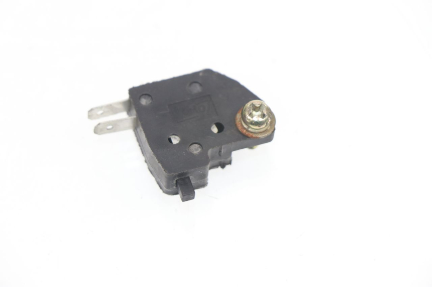 photo de LUZ FRENO INTERRUPTOR DERECHA BAOTIAN BT 49 QT-9 50 (2006 - 2010)