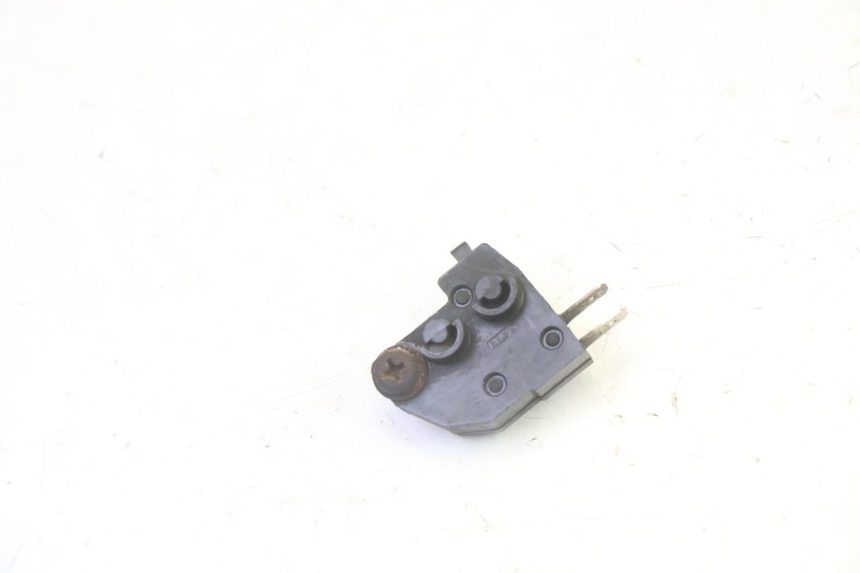 photo de CONTACTOR DE LUZ DE FRENO DERECHO SUZUKI BURGMAN 125 (2007 - 2014)