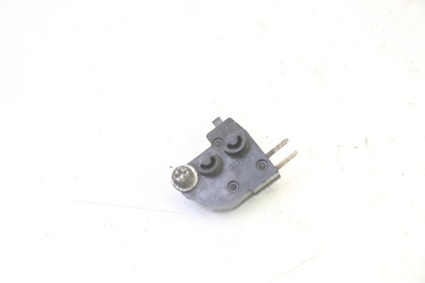 photo de CONTACTOR DE LUZ DE FRENO DERECHO SUZUKI BURGMAN 125 (2007 - 2014)