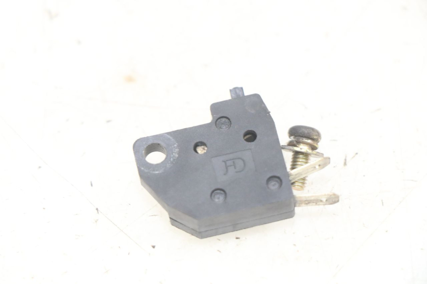 photo de CONTACTOR DE LUZ DE FRENO DERECHO DAELIM VJ ROADWIN FI 125 (2008 - 2017)