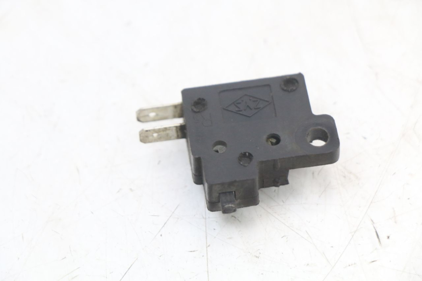 photo de CONTACTOR DE LUZ DE FRENO DERECHO KYMCO DINK 4T 50 (2007 - 2018)