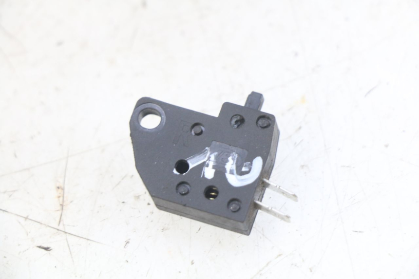 photo de CONTACTOR DE LUZ DE FRENO DERECHO EFUN E2GO 1 (2017 - 2021)