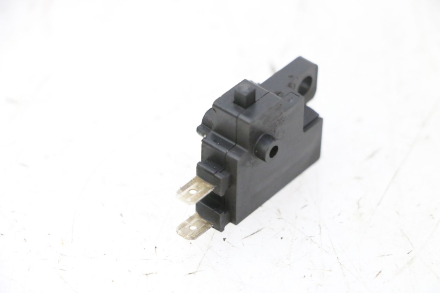 photo de CONTACTOR DE LUZ DE FRENO DERECHO HONDA FES S-WING SWING ABS 125 (2007 - 2015)