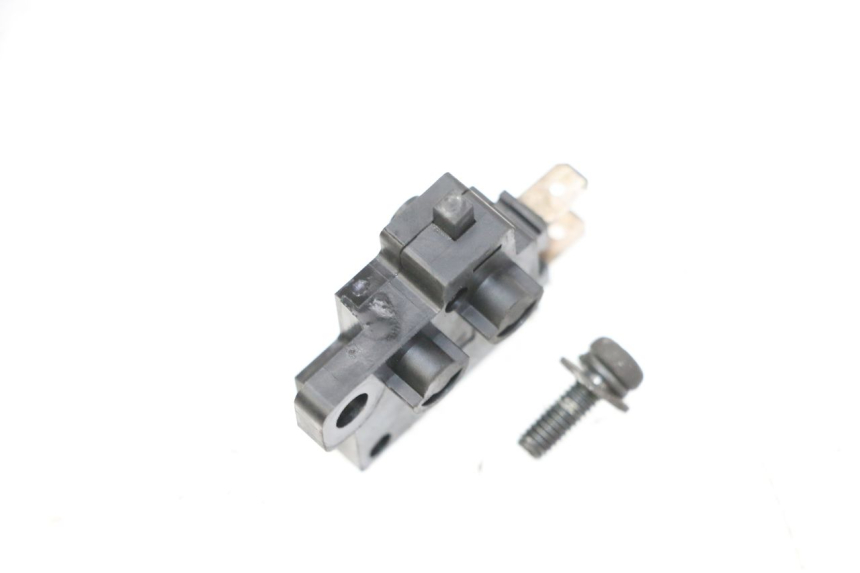 photo de CONTACTOR DE LUZ DE FRENO DERECHO HONDA FES S-WING SWING ABS 125 (2007 - 2015)