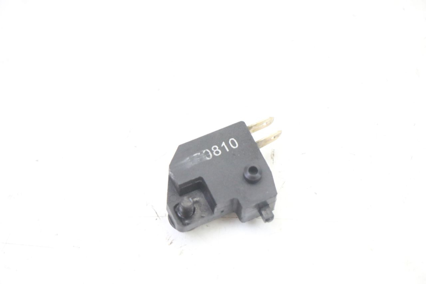 photo de CONTACTOR DE LUZ DE FRENO DERECHO SYM FIDDLE 3 III 125 (2014 - 2020)