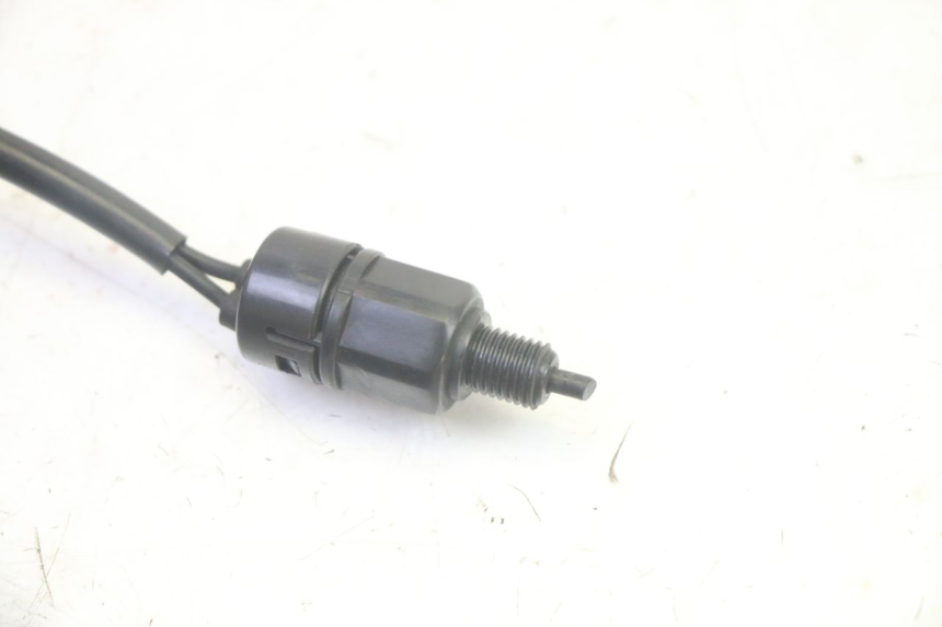 photo de LUZ FRENO INTERRUPTOR DERECHA PIAGGIO FLY 4T 50 (2013 - 2017) - Detalle de la pieza