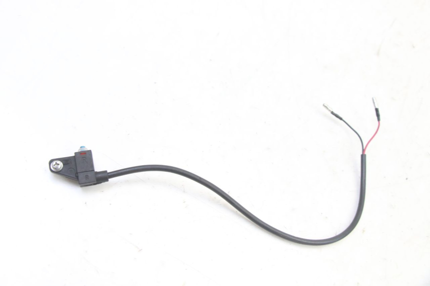 photo de CONTACTOR DE LUZ DE FRENOS DERECHO VENESI FLY RETRO 4T 50 (2020 - 2025)