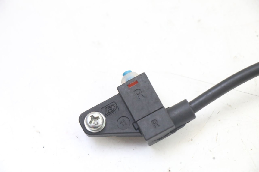 photo de CONTACTOR DE LUZ DE FRENOS DERECHO VENESI FLY RETRO 4T 50 (2020 - 2025)
