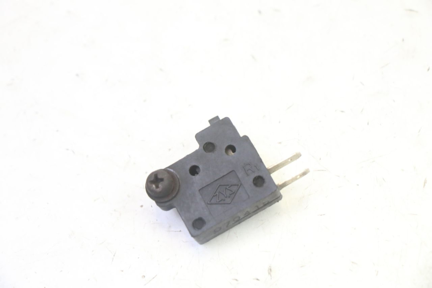 photo de LUZ FRENO INTERRUPTOR DERECHA KYMCO GRAND DINK 125 (2008 - 2014)
