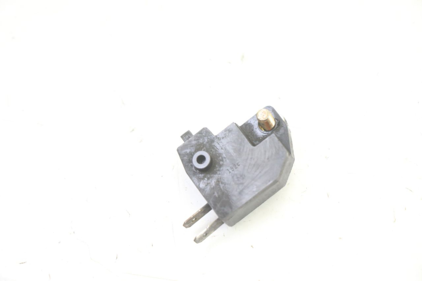 photo de LUZ FRENO INTERRUPTOR DERECHA SUZUKI GS GSE 500 (2001 - 2003)