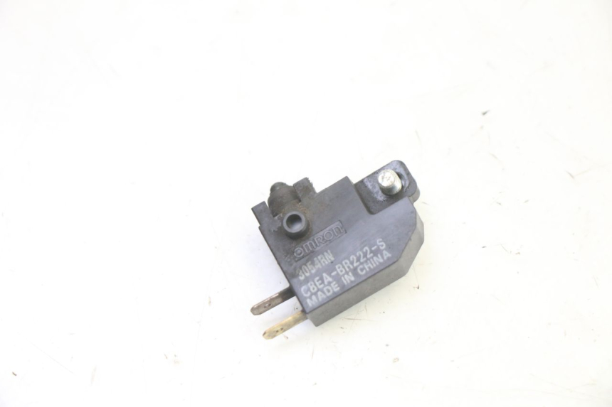 photo de LUZ FRENO INTERRUPTOR DERECHA SUZUKI GSR 750 (2011 - 2017)
