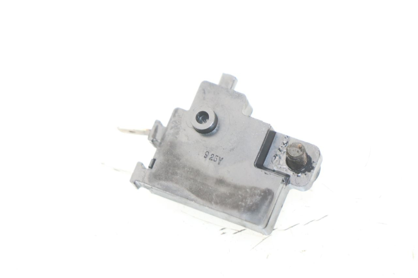 photo de LUZ FRENO INTERRUPTOR DERECHA HONDA CBR 919 RR FIREBLADE 900 (1998 - 1999)