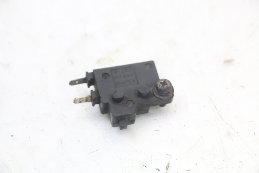 photo de LUZ FRENO INTERRUPTOR DERECHA HONDA CBR F 1000 (1993 - 1996)