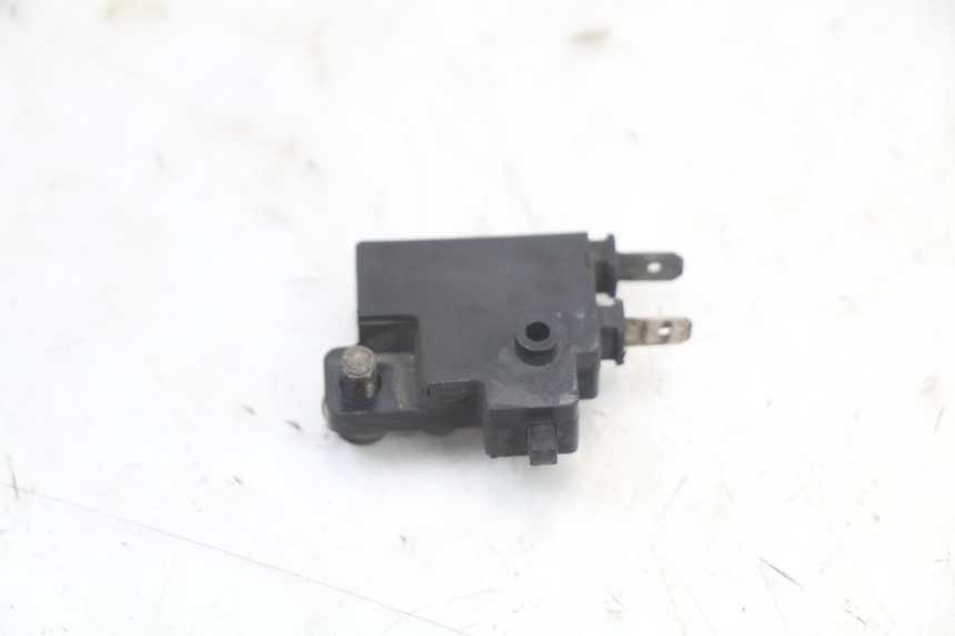 photo de LUZ FRENO INTERRUPTOR DERECHA HONDA CBR F 1000 (1993 - 1996)