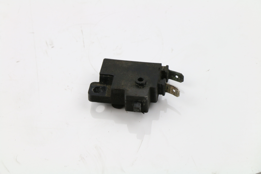 photo de LUZ FRENO INTERRUPTOR DERECHA HONDA CBR F 600 (1996 - 1998)