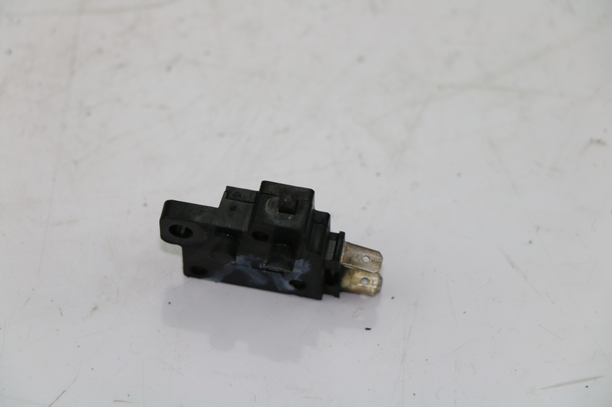 photo de CONTACTOR DE LUZ DE FRENO DERECHO HONDA FES PANTHEON 125 (2003 - 2007)