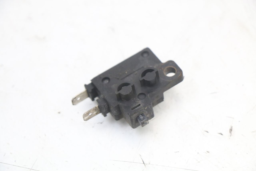 photo de LUZ FRENO INTERRUPTOR DERECHA HONDA FES S-WING SWING 125 (2007 - 2015)