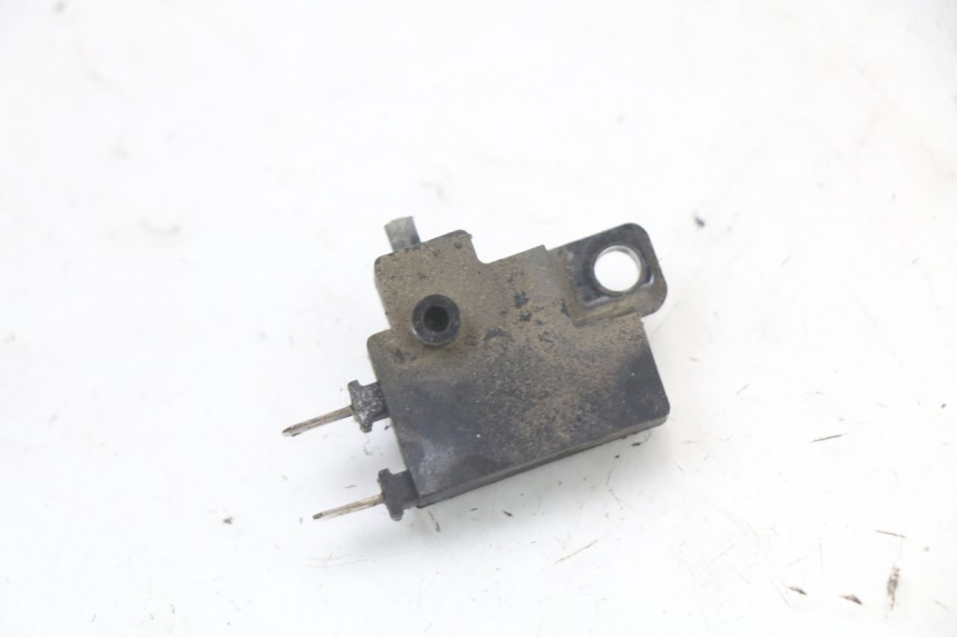 photo de LUZ FRENO INTERRUPTOR DERECHA HONDA FES S-WING SWING 125 (2007 - 2015)