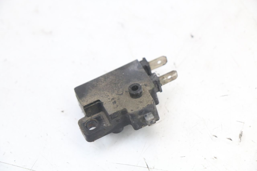 photo de LUZ FRENO INTERRUPTOR DERECHA HONDA FES S-WING SWING 125 (2007 - 2015)