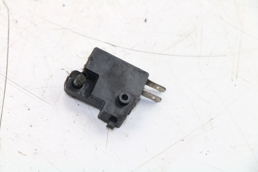 photo de CONTACTOR DE LUZ DE FRENO DERECHO HONDA NHX LEAD 110 (2008 - 2010)