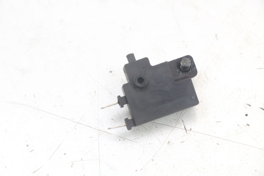 photo de LUZ FRENO INTERRUPTOR DERECHA HONDA PCX (JF28) 125 (2009 - 2011)