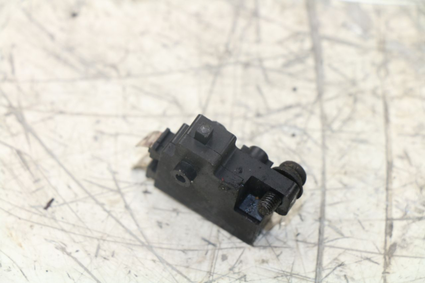 photo de LUZ FRENO INTERRUPTOR DERECHA HONDA VFR 750 (1994 - 1997)