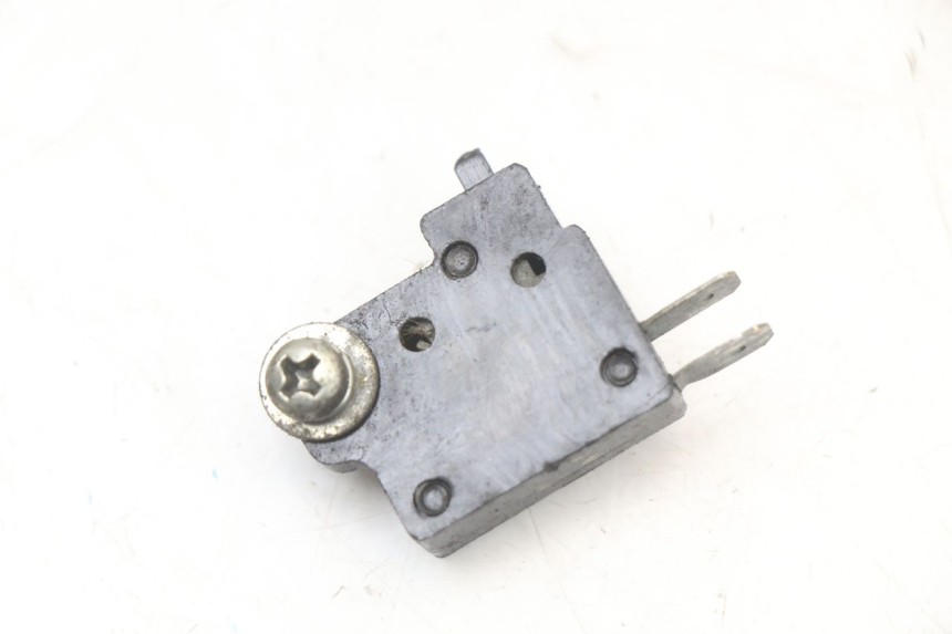 photo de Interruptor de luz de freno derecho HYOSUNG XRX 125 (2000 - 2008)