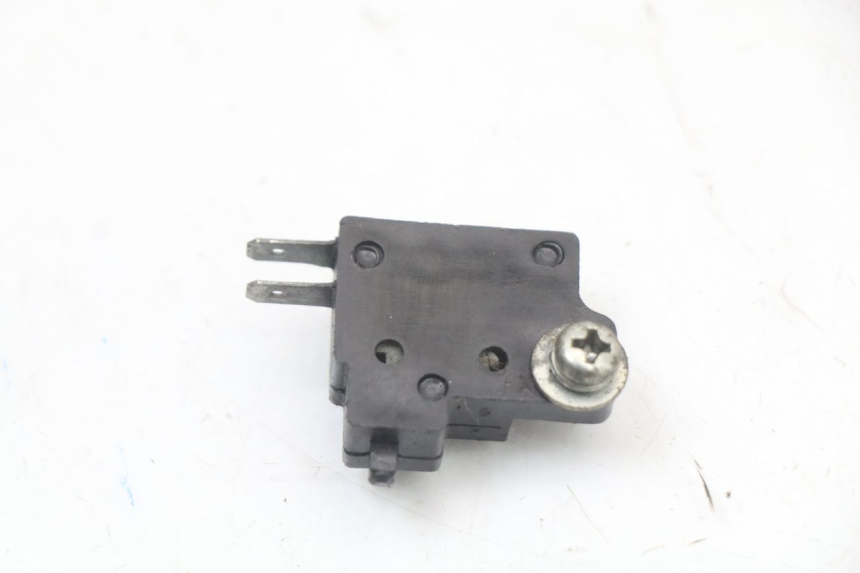 photo de Interruptor de luz de freno derecho HYOSUNG XRX 125 (2000 - 2008)