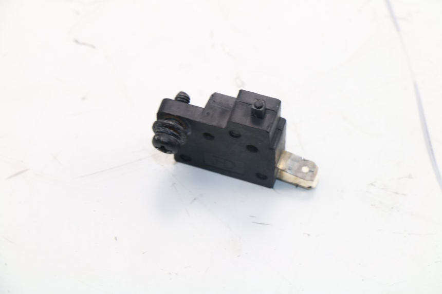 photo de LUZ FRENO INTERRUPTOR DERECHA KAWASAKI J300 300 (2014 - 2017)