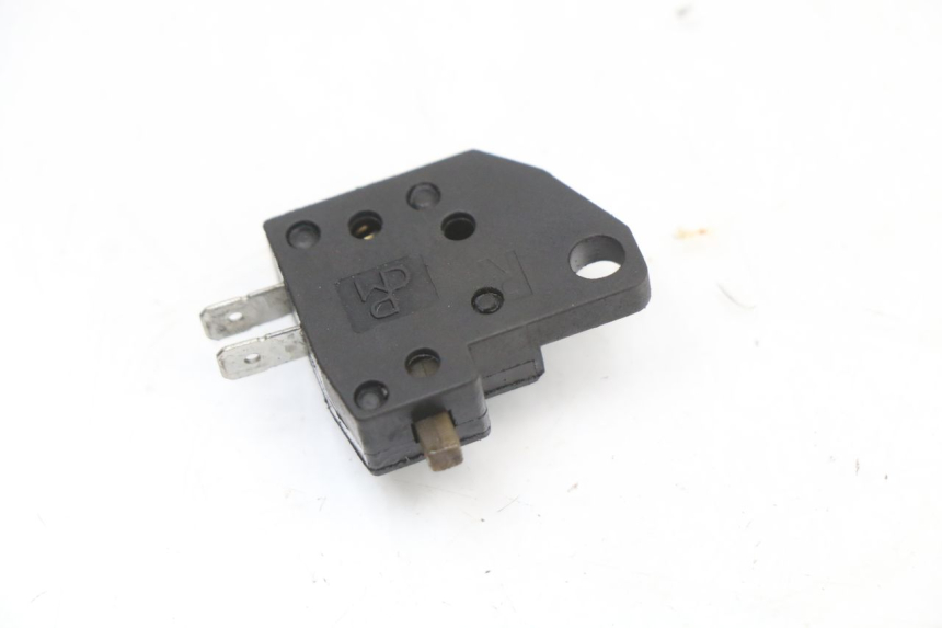 photo de CONTACTOR DE LUZ DE FRENO DERECHO JM MOTORS OLDIES 4T 50 (2010 - 2020)