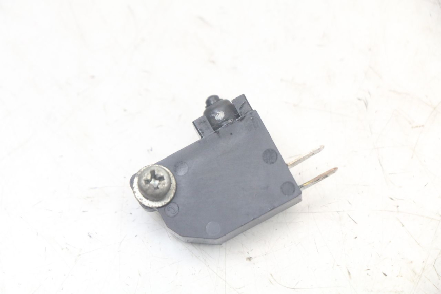 photo de CONTACTOR DE LUZ DE FRENO DERECHO KAWASAKI VERSYS ABS 650 (2015 - 2018)