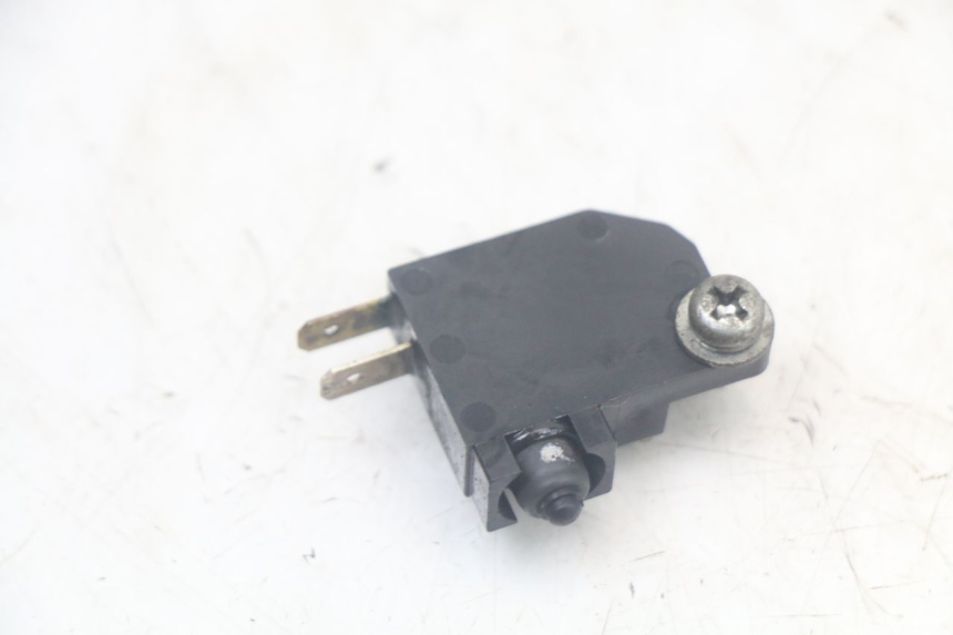 photo de CONTACTOR DE LUZ DE FRENO DERECHO KAWASAKI VERSYS ABS 650 (2015 - 2018)