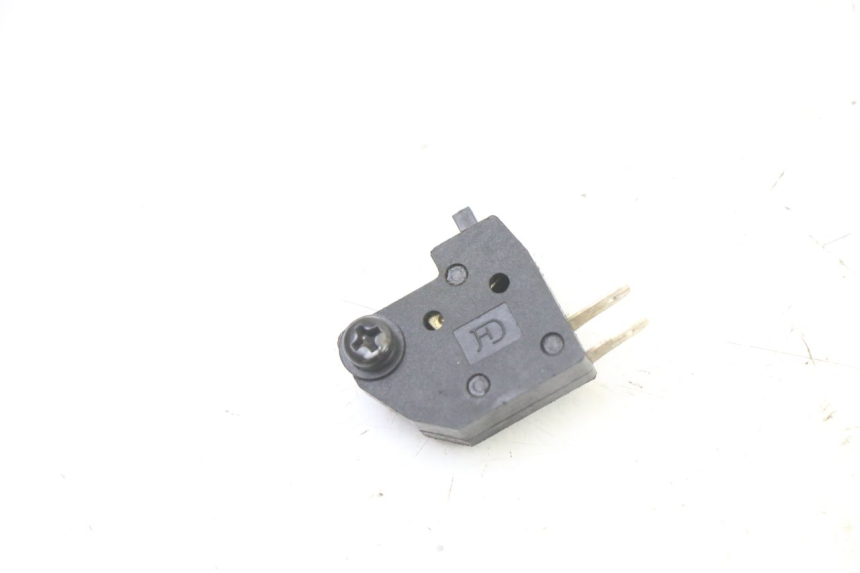 photo de LUZ FRENO INTERRUPTOR DERECHA PEUGEOT KISBEE 2T 50 (2018 - 2022)